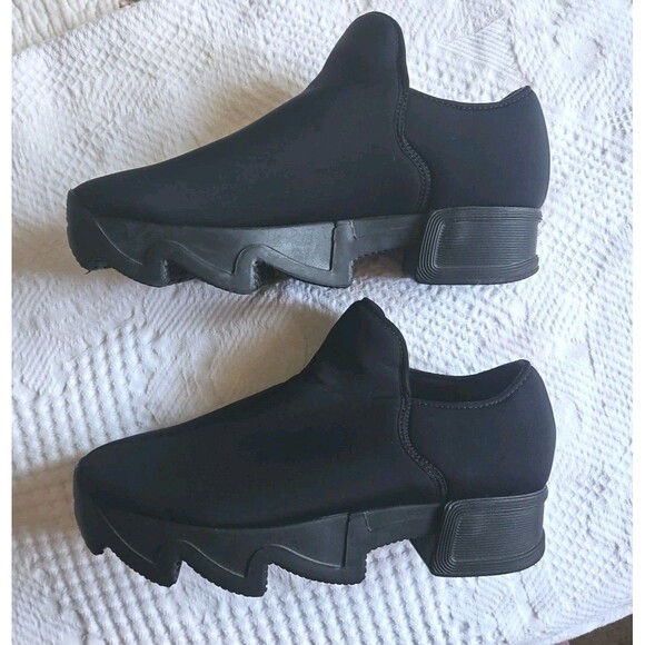 iRi NYC Black Neoprene Wes Low Top Sneaker Stretch Chunky Platform Sz 38 US 8
